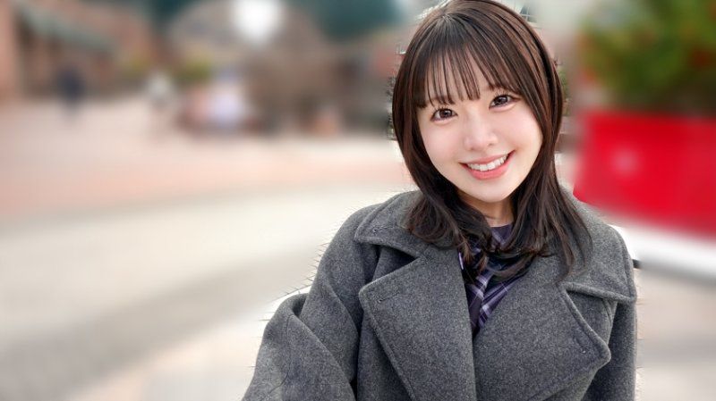 {"translation":"Kyun! A cute theme park girl with an anime voice joins the action! She