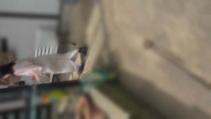 [Includes 2 luxurious bonus items. Until July 31] 148cm natural countryside housewife. Giving a blowjob while her husband sleeps. The husband also has no money,so they settle with a threesome.