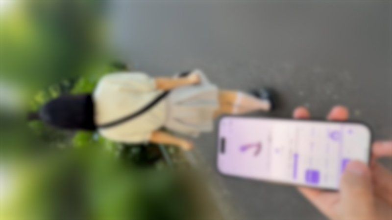 ※線下約炮【激進】超絕蘿莉體型的人氣咖啡廳小姐野外play。對能引發禁忌想像的迷你體型她進行半外半內射……